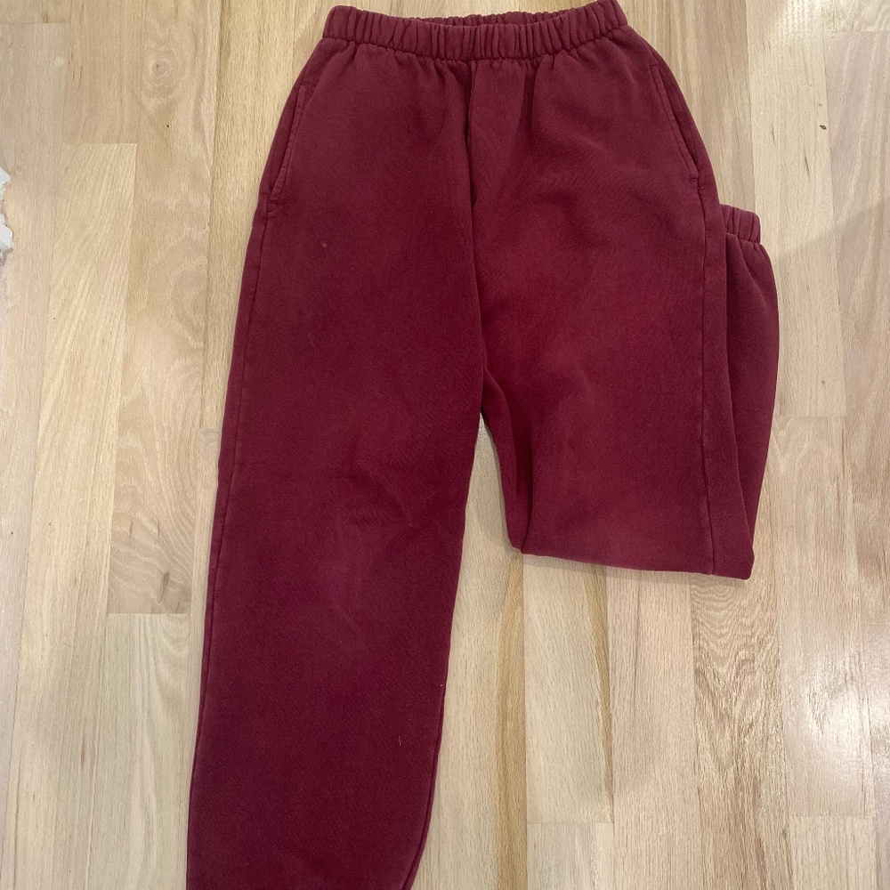 Brandy Melville Rosa Sweatpants
